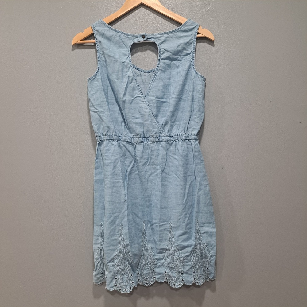 LC Lauren Conrad Sz S Light Blue Sleeveless Dress Cutout Back Eyelet Bottom
